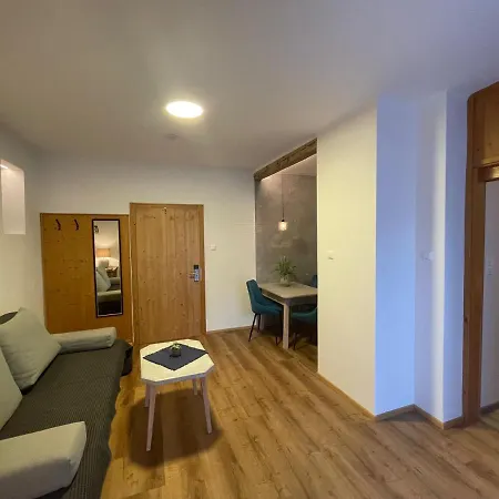 Appartementskofler 말니츠